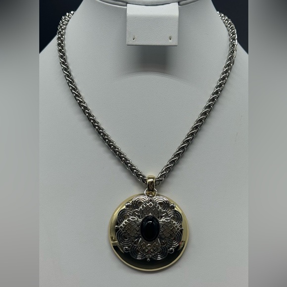 Vintage Joan Rivers Classic Collection Silver and Gold Tone Pendant Statement - Picture 3 of 13